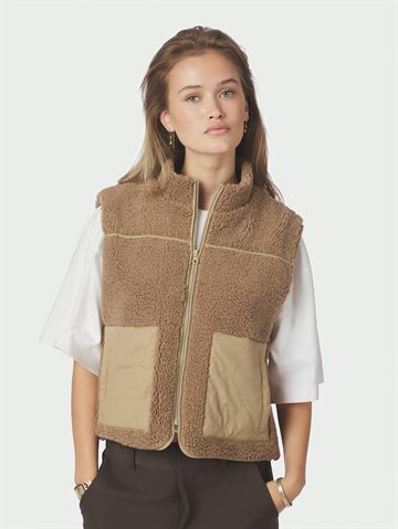 Neo Noir - Scout Teddy Waistcoat - Taupe