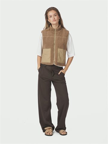 Neo Noir - Scout Teddy Waistcoat - Taupe