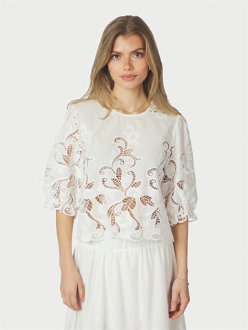 Neo Noir - Fia Embroidery Blouse - White