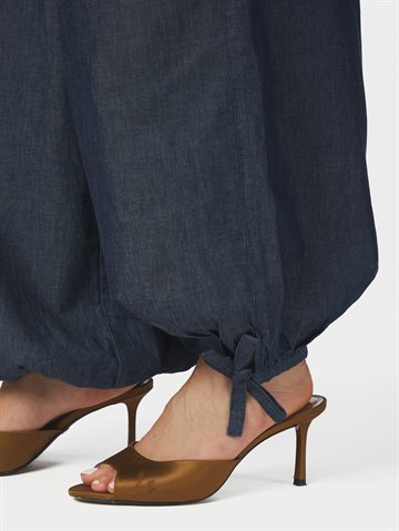 Neo Noir - Roxane Balloon Denim Pants - Blue