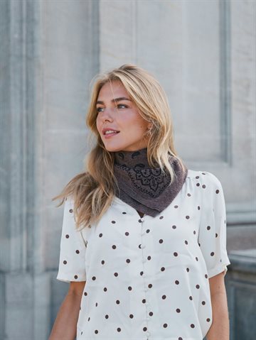 Neo Noir -Adelina Paisley Knit Scarf - Brown