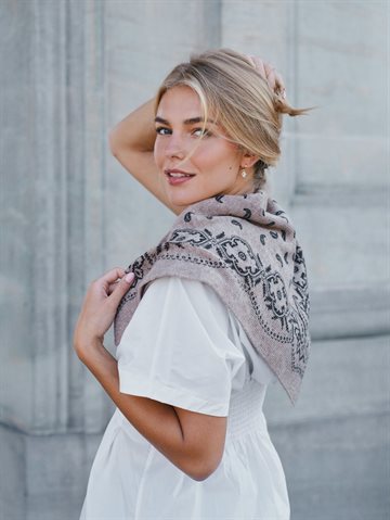 Neo Noir -Adelina Paisley Knit Scarf - Beige Melange