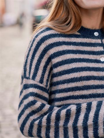 Neo Noir - Isana Stripe Fluffy Knit Cardigan - Navy Stripe