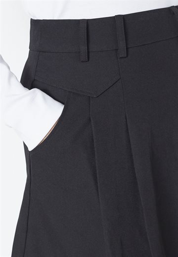 Co\' Couture - Luna Pocket Pleat Mini Skirt - Black