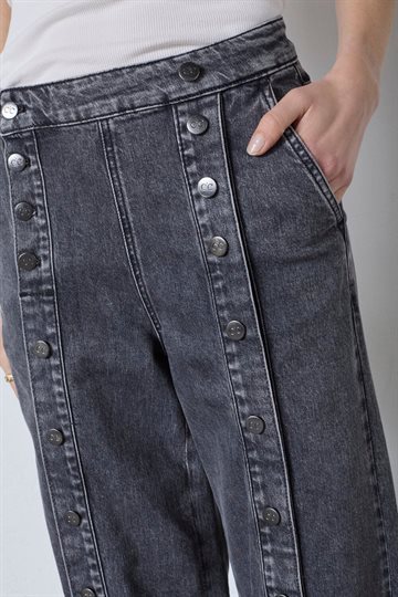 Co\' Couture - Willa Button Jeans - Black