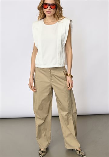 Co\' Couture - Zelli Padded Pleat Top - White