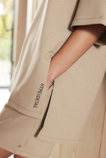 Hype The Detail - Oversize Sweat Tee - Sand