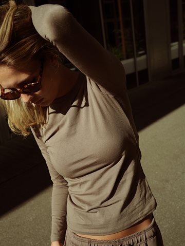 Hype The Detail - Tee L/S H-Logo - Brun