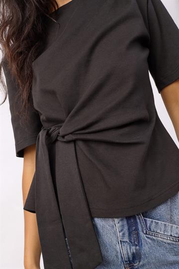 Co\' Couture - Oriane Pleat Tie Tee - Black