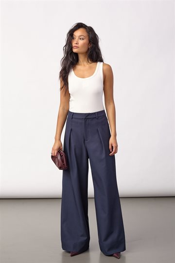 Co\' Couture - Luna Pleat Pant - Navy