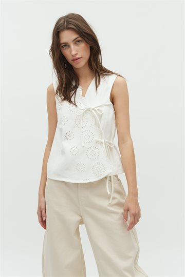 Global F - Ciana Scallop Top - White