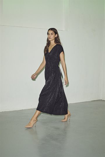 Haute L ' Amitié - Diva Square Dress - Black