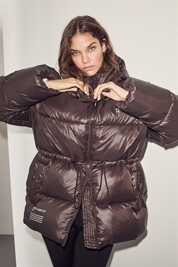 Haute L' Amitié - Climb Puffer Jacket - Mocca