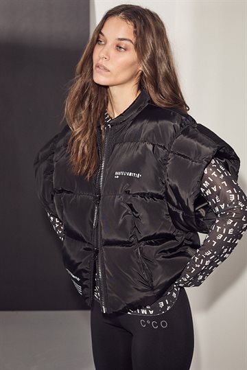 Haute L \' Amitié - Mount Puffer Vest - Black