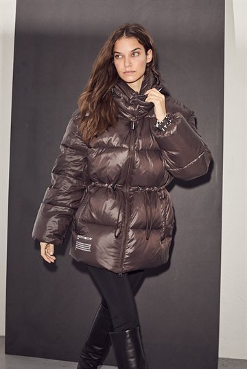 Haute L\' Amitié - Climb Puffer Jacket - Mocca