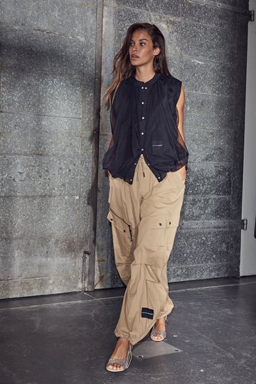 Haute L\' Amitié - Air Zip Pant - Walnut