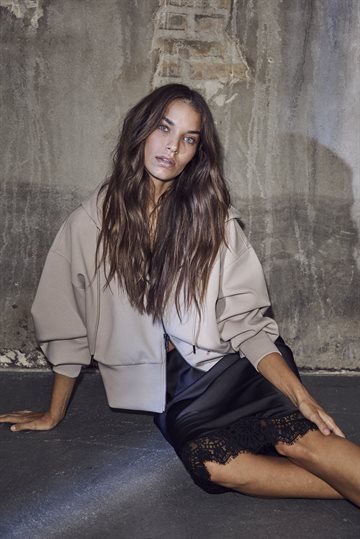  Haute L \' Amitié - Maxi Split Zip Hoodie - Beige