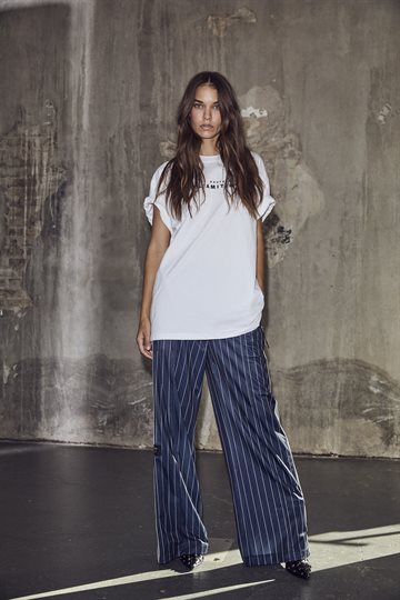 Haute L\' Amitié - Baggy Pin Stripe Track Pants - Navy