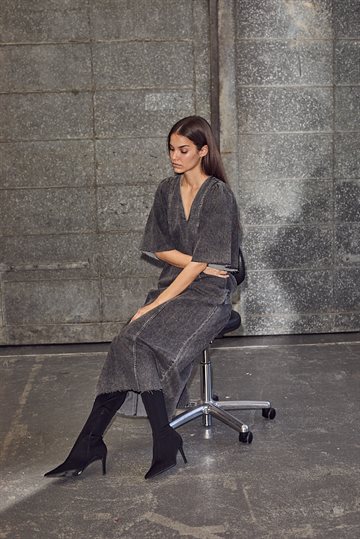 Haute L \' Amitié - Denim Raw Hem Dress - Washed Black