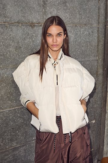 Haute L\' Amitié - Mount Puffer Vest - Off-White