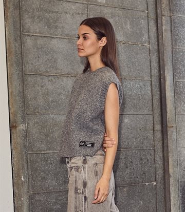 Haute L \' Amitié - Toby Knit Vest - Mid Grey Melange