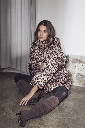 Haute L\' Amitié - Climb Animal Puffer Jacket - Animal Print