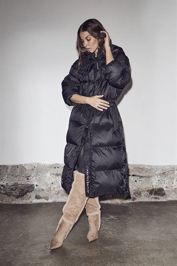 Haute L \' Amitié - Climb Long Puffer Jacket - Black