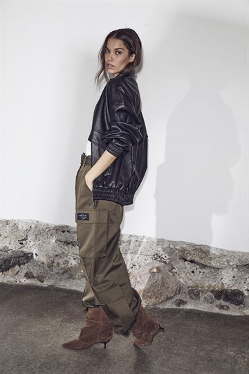 Haute L\' Amitié - Rabi Cargo Pocket Pant - Army