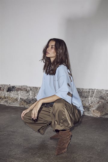 Haute L\' Amitié - Maxi Split SS Logo Sweat - Pale Blue