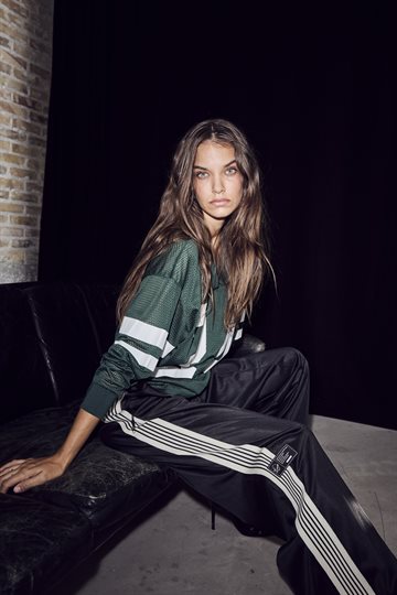 Haute L \' Amitié - Drift Number Ls Tee - Sporty Green
