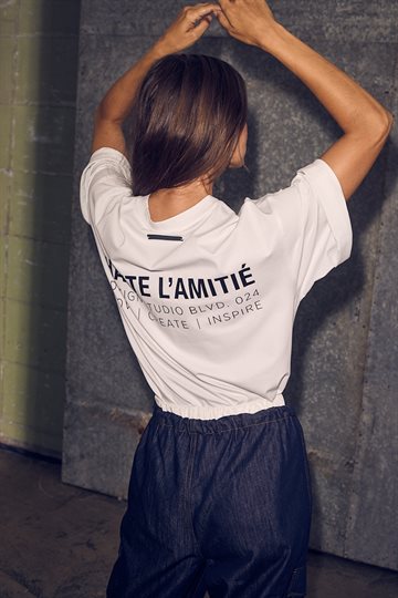 Haute L\' Amitié - Back Logo Loose Tee - White Black Print
