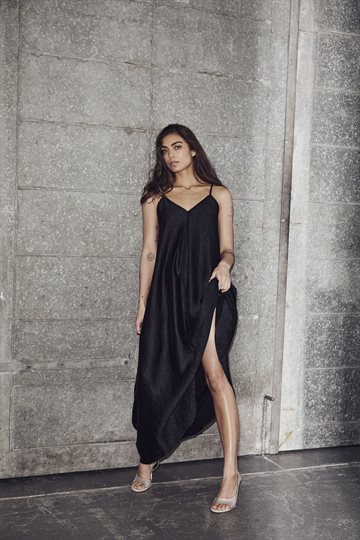 Haute L\' Amitié - Corsica Pleat Strap Dress - Black