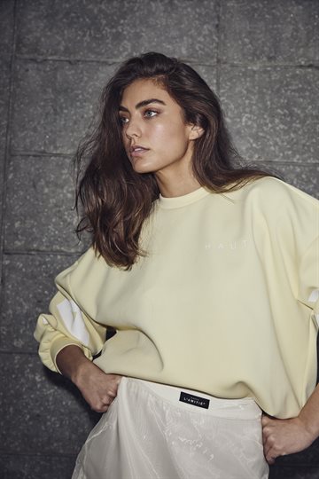 Haute L\' Amitié - Maxi Split Logo Sweat - Pale Yellow