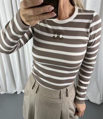 Co\' Couture - Granny Rib Emb Ls Blouse - Offwhite Walnut