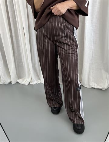 Haute L \' Amitié - Baggy Pin Stripe Track Pants - Mocca