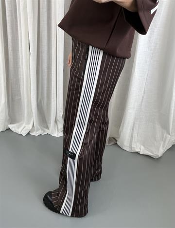 Haute L \' Amitié - Baggy Pin Stripe Track Pants - Mocca