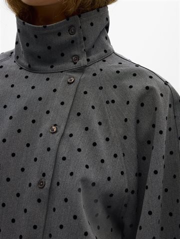 Object - Maxine LS High Neck Shirt - Gun Metal Black Dots