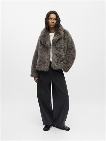 Object - Isadora Ls Hairy Coat - Magnet