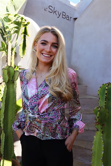Liberté - Tiki Ls Twist Blouse - Pink Scarf