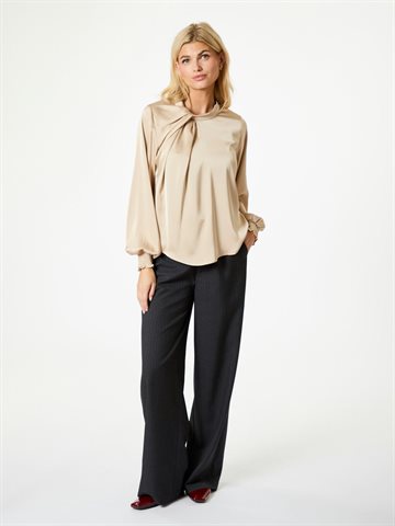 Neo Noir - Fairy Drapy Satin Blouse - Champagne