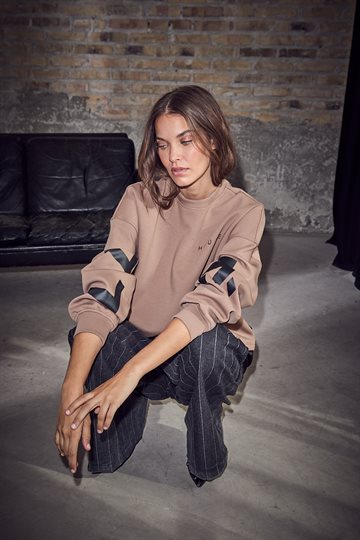 Haute L\' Amitié - Maxi Split Lingerie Sweat - Walnut