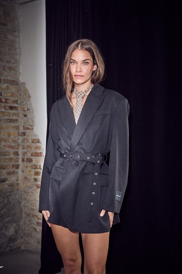 Haute L\' Amitié - Premiere Oversize Belt Blazer - Black