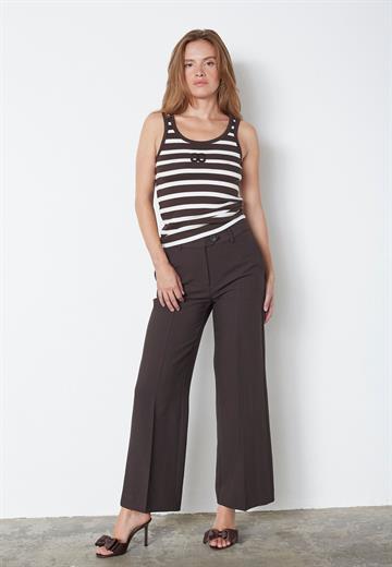 Co\' Couture - Granny Rib Emb. Tank Top - Offwhite Dark Brown